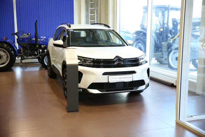 Сборка кроссоверов Citroen стартовала на белорусском заводе «Юнисон»