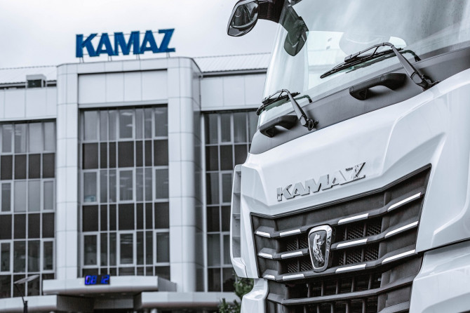 КАМАЗ переходит на полную пятидневку в июне‑июле 2026 г.