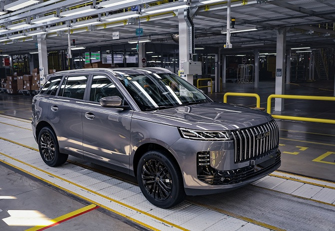Первый тестовый кроссовер JELAND J6 собран на заводе «АГР» в Шушарах