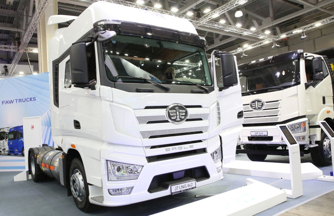 Сократилось количество дилерских договоров на продажу грузовых автомобилей в России