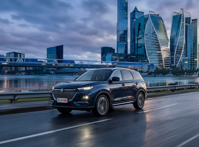 Новый кроссовер Changan CS75 Pro появился в продаже в России