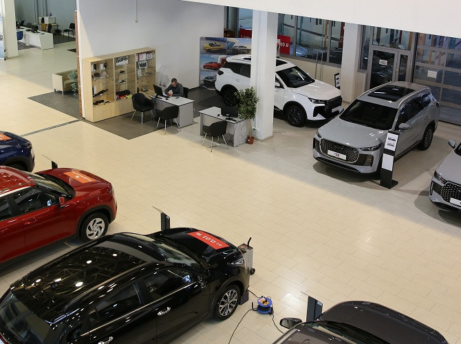 Продажи новых автомобилей в мае могут немного отступить от уровня апреля